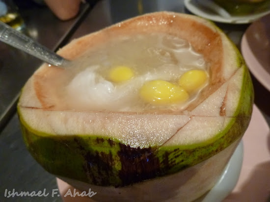 Bird's nest and gingko dessert in Bangkok Chinatown