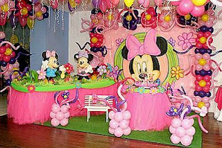 MuyAmeno.com: Fiestas Infantiles, Decoración Minnie Mouse  Fiesta de minnie  mouse, Decoracion fiesta de minnie, Decoracion cumpleaños minnie