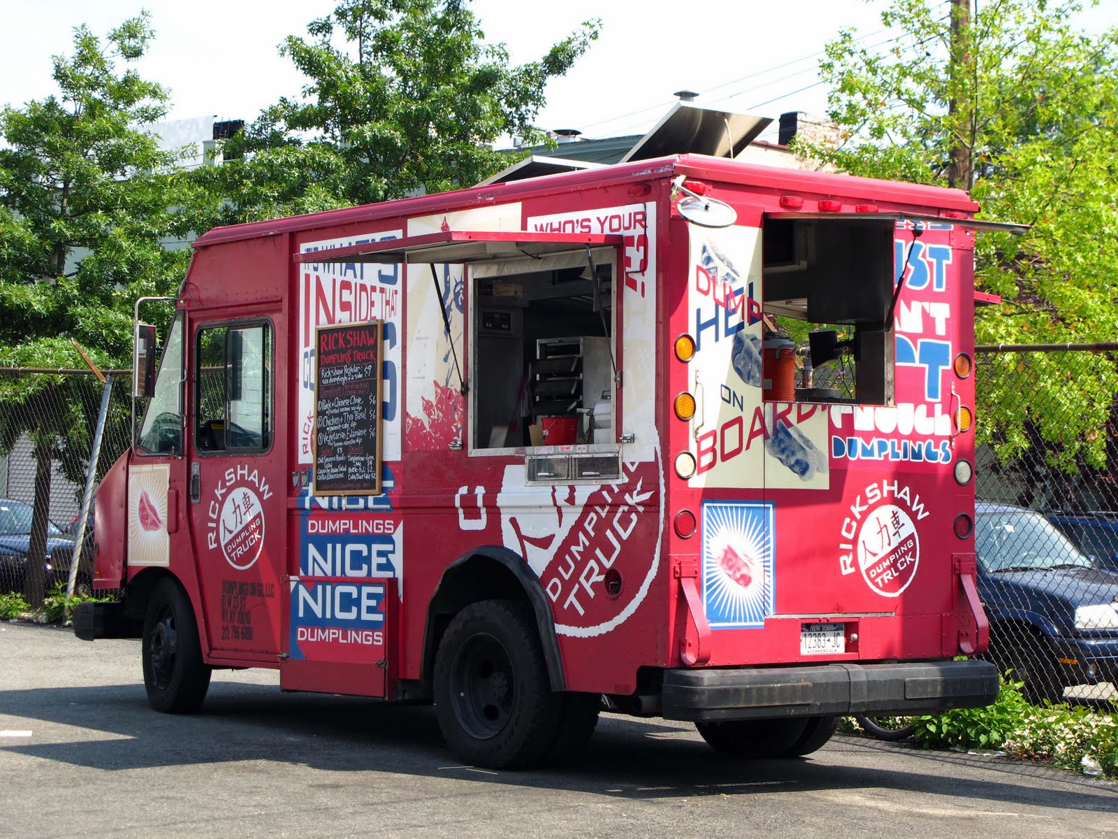 Amuse * Bouche Meals on Wheels Long Island City Food Truck Lot