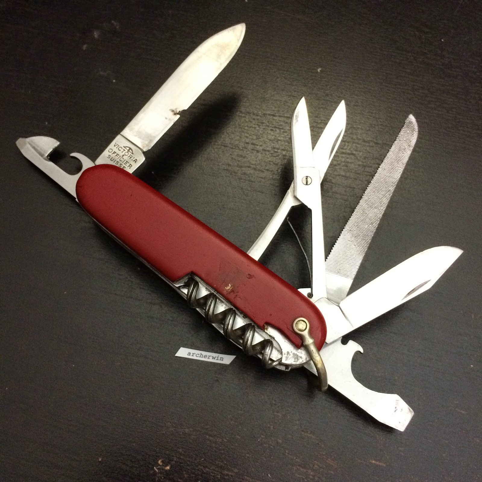 archerwin's Swiss Army Knives COLLECTION Victorinox Small Mountaineer