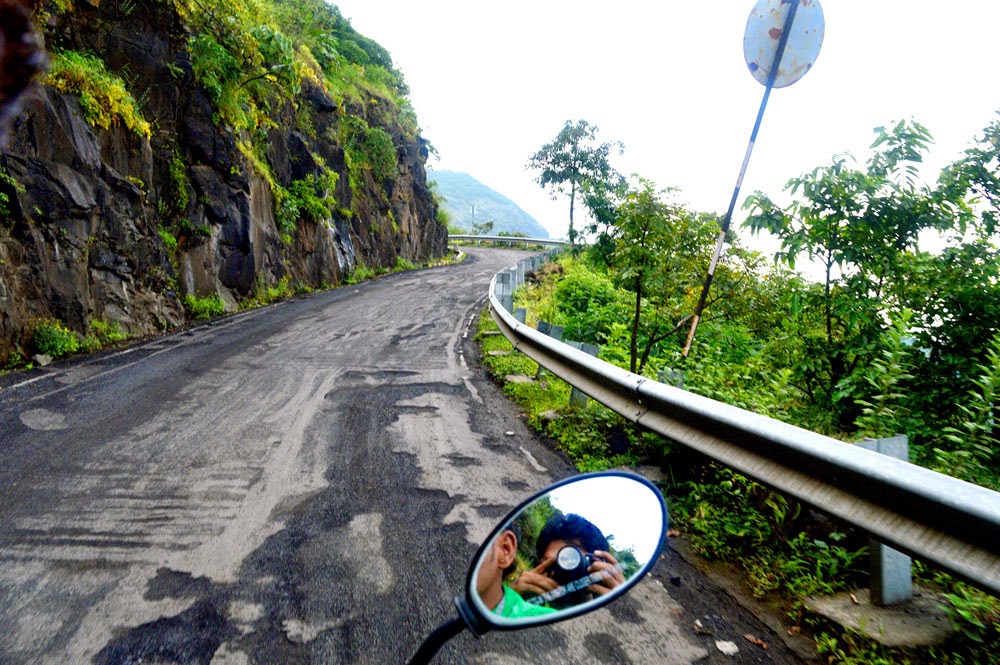 Wonderful valley wallpaper on road Photography road wallpaper