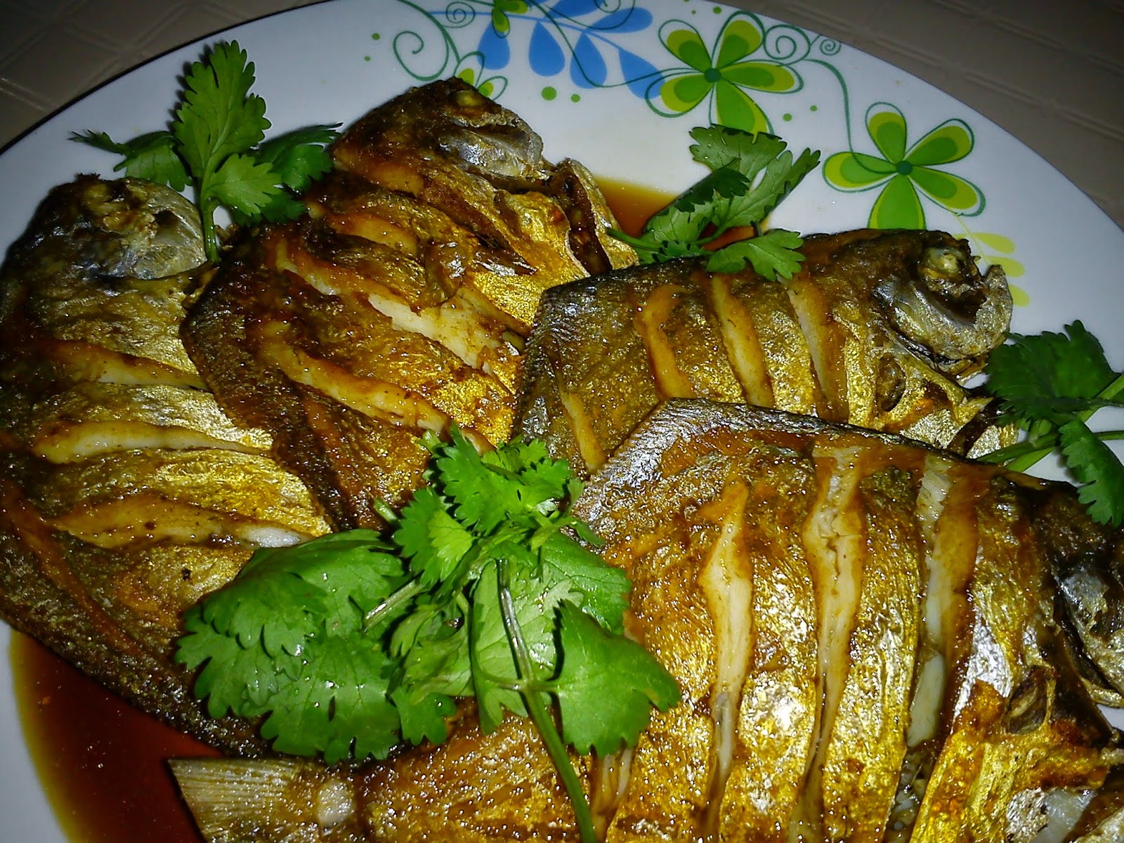 Cooking Pleasure Fried Crispy Fish With Fragrant Soy Sauce