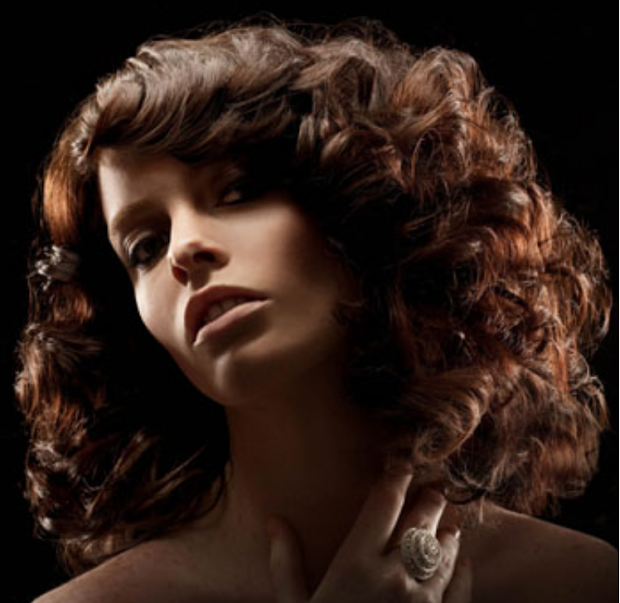 fashion hairstyles women curly