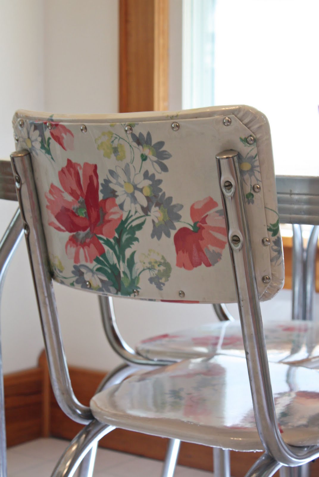 amy j. delightful blog Using Vintage Tablecloths Part 2 EVERYDAY USE