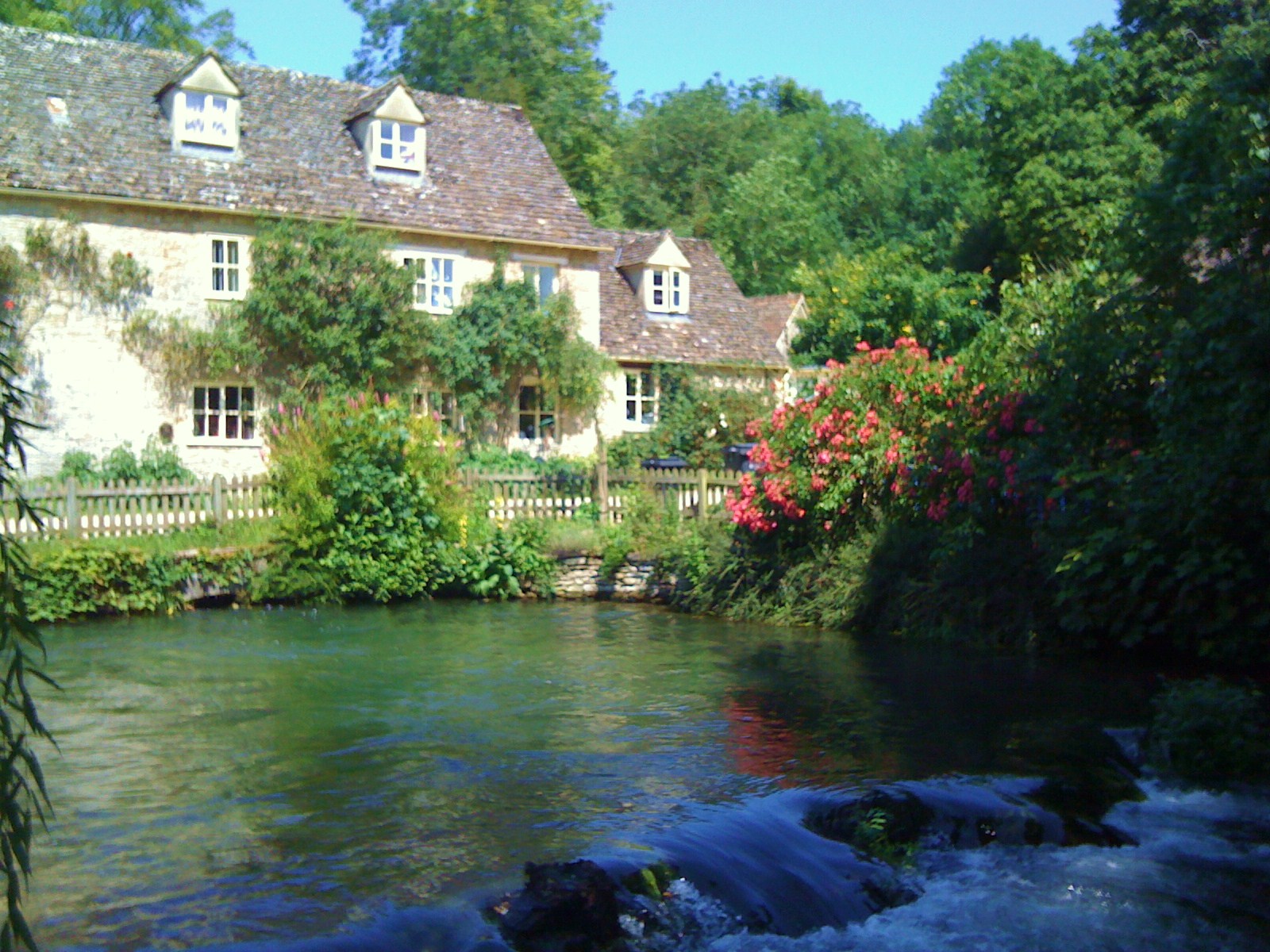 Cotswold Cup of Tea Walk 7 Quenington, The Keepers Arms