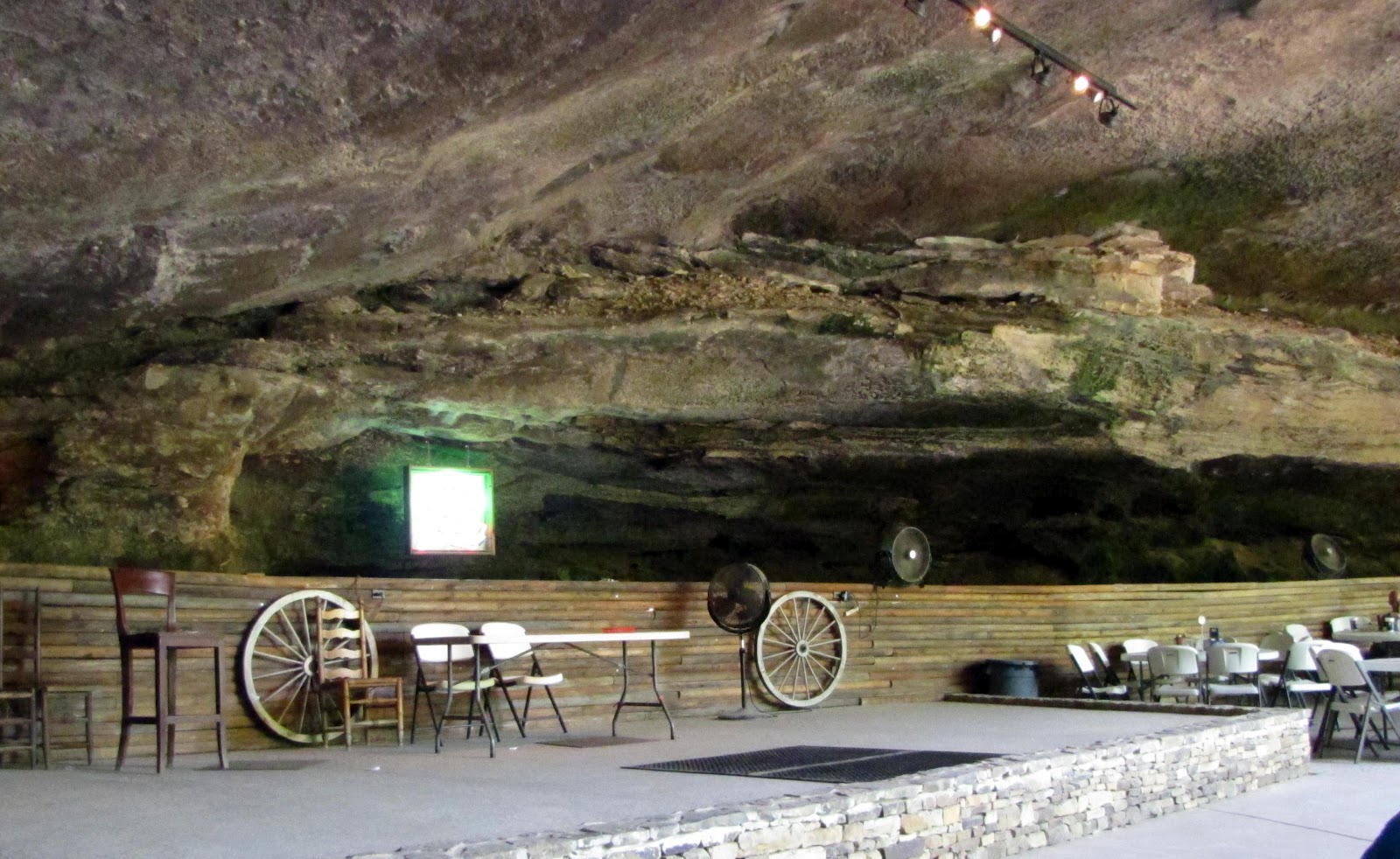 Rattlesnake Saloon Heute at Jamie Warren blog