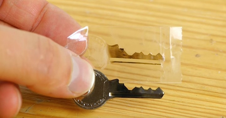 How To Make An Emergency Spare Key Using Household Items