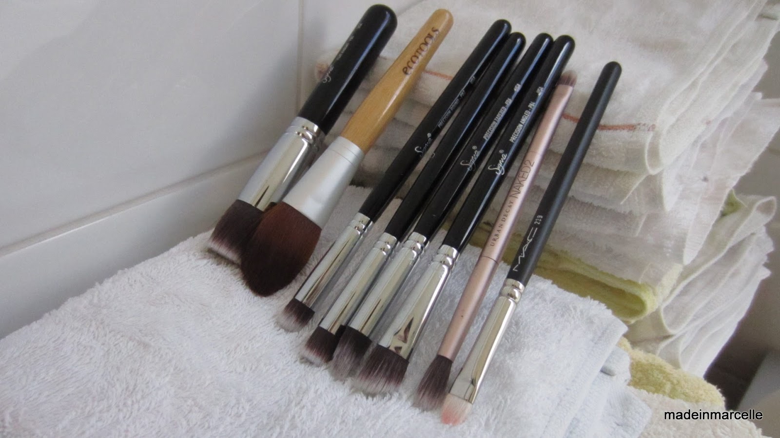 [HOW TO] by C Let's wash those dirty makeup brushes Made in Marcelle