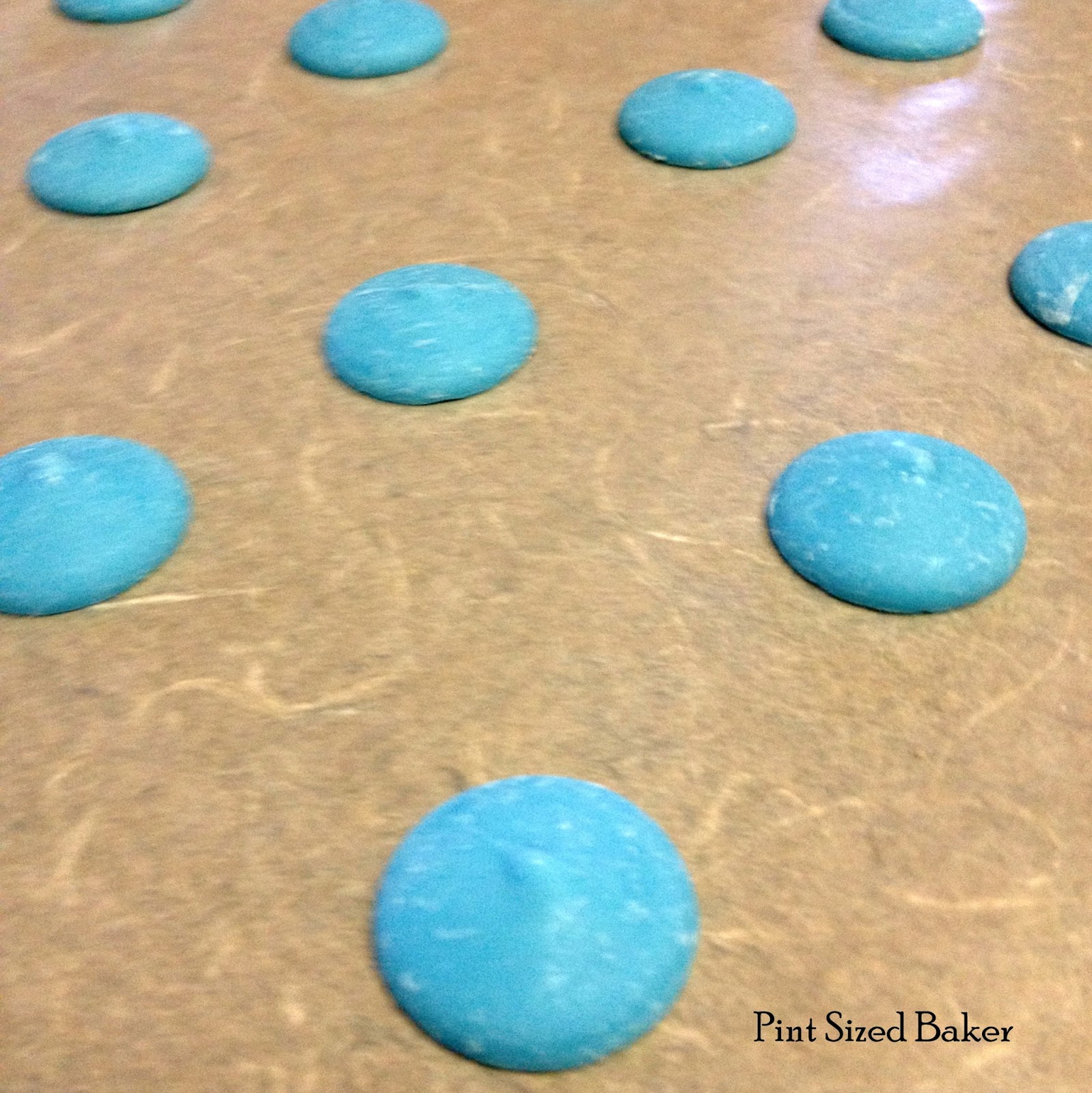 How to Make Perfect Bottomed Cake Pops Pint Sized Baker