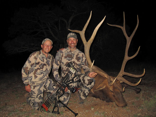 Dan+Troy+Arizona+Archery+Bull+Elk+with+Colburn+and+Scott+Outfitters+Guides+Darr+Colburn+and+Janis+Putelis+5.jpg