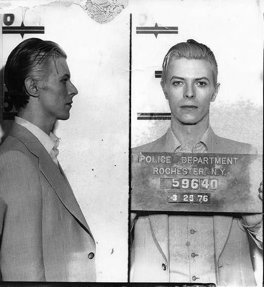 David Bowie vs. Axl Rose David+bowie-mugshot