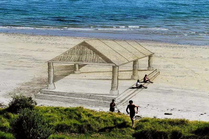  رسومات ساحرة ثلاثية الأبعاد على رمال الشاطئ  Illusionist 3D Sand Art Illusionist+3D+Sand+Art+09