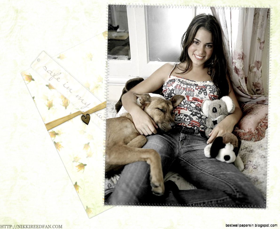 Nikki Reed Rosalie Hale Hale to the Cullens Wallpaper Nikki Reed Rosalie Hale Hale to the Cullens Wallpaper