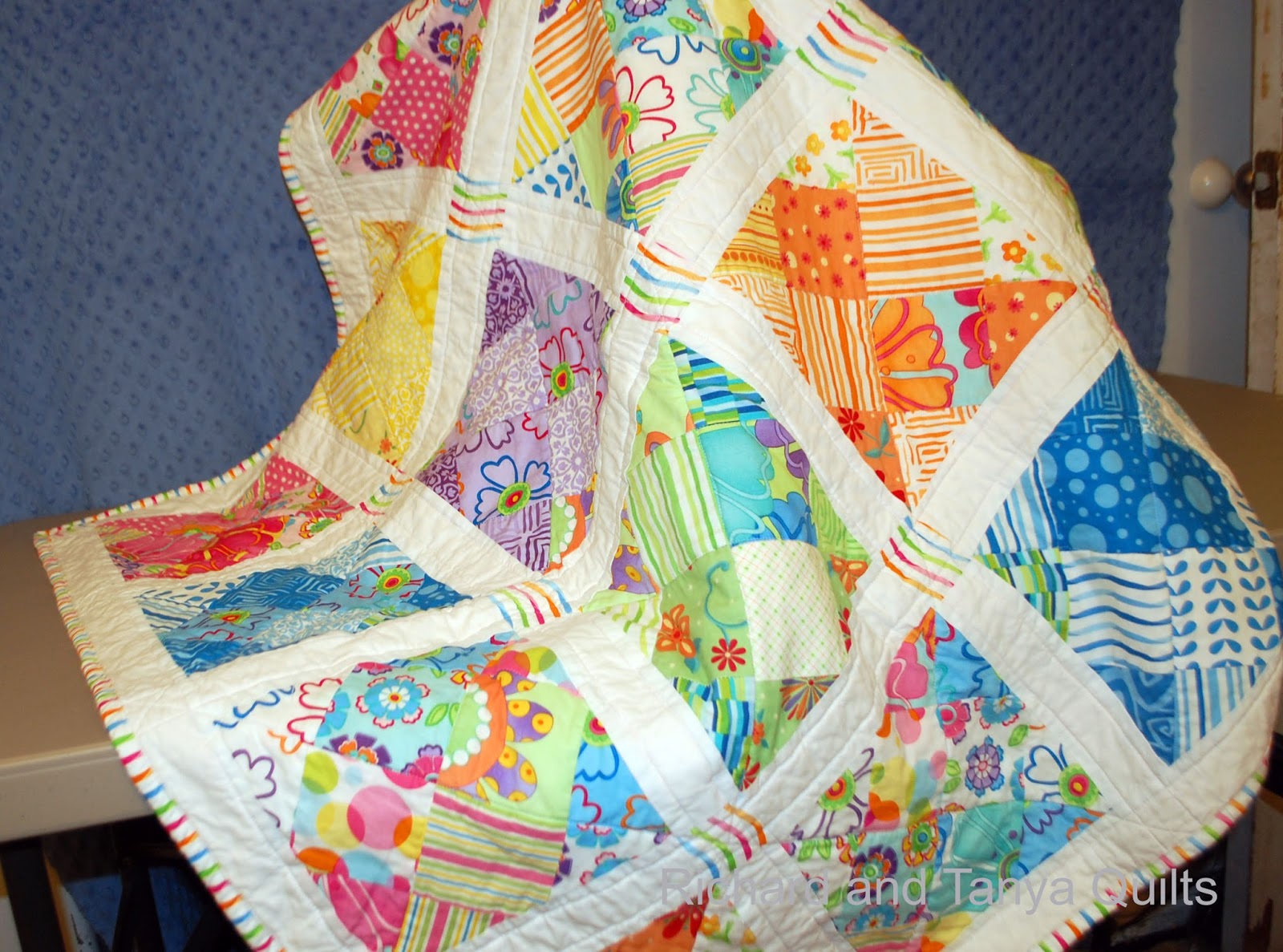 Richard and Tanya Quilts Bright and Cheery Color Blast Quilt