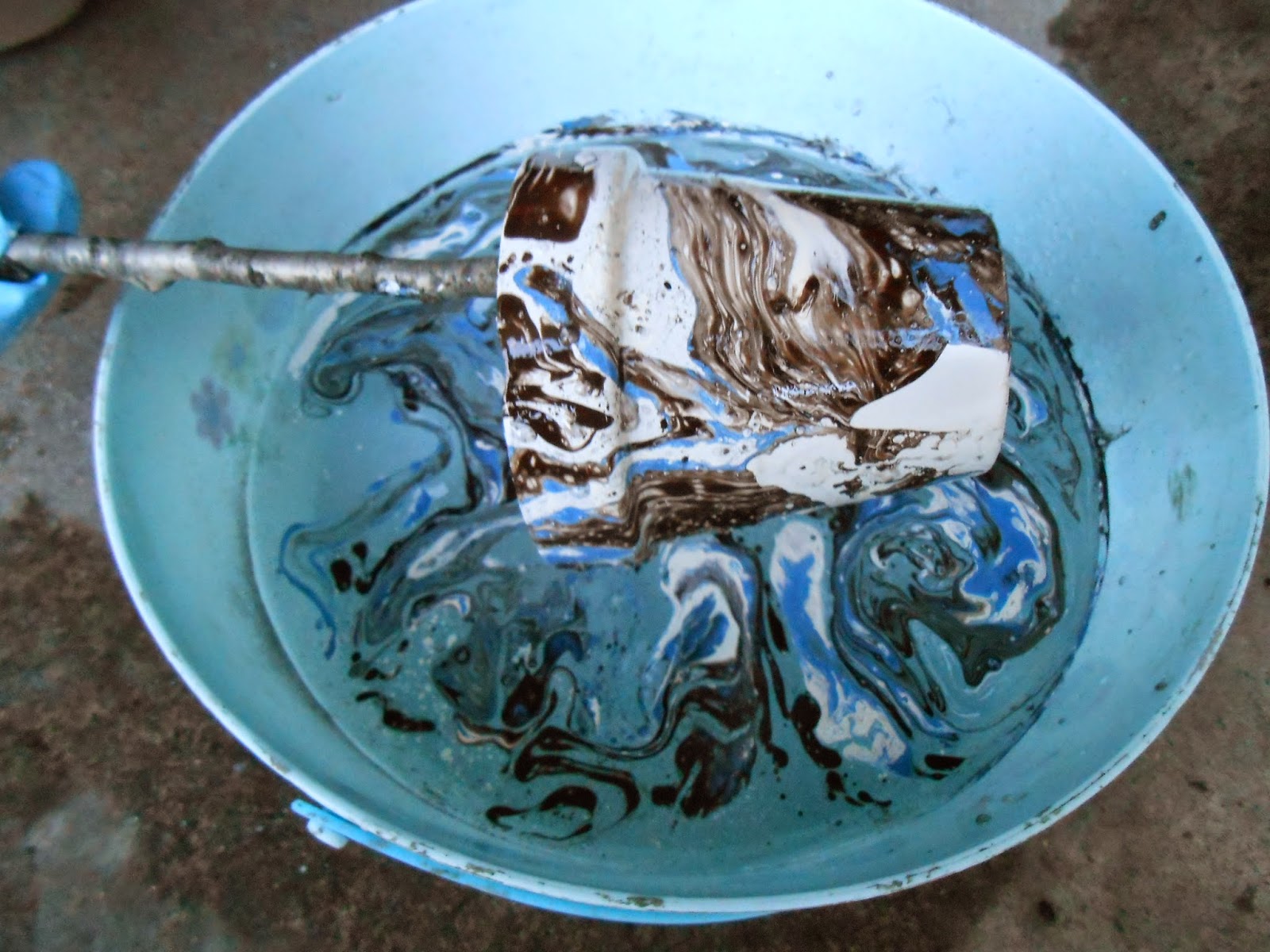 Sproutsandstuff Easy Marbling With Spray Paint And Water