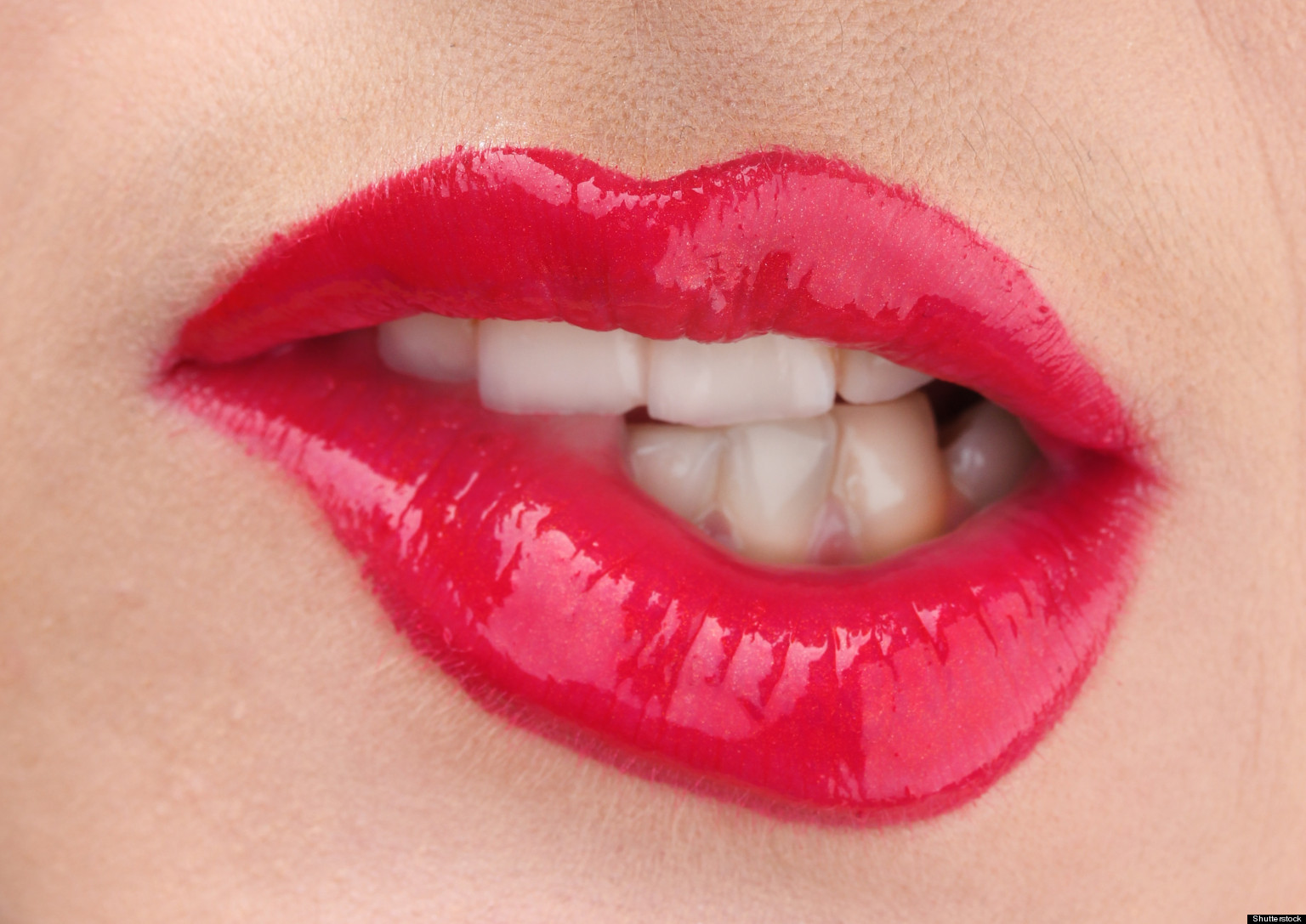 Techniques for applying lipstick Angelic Hugs