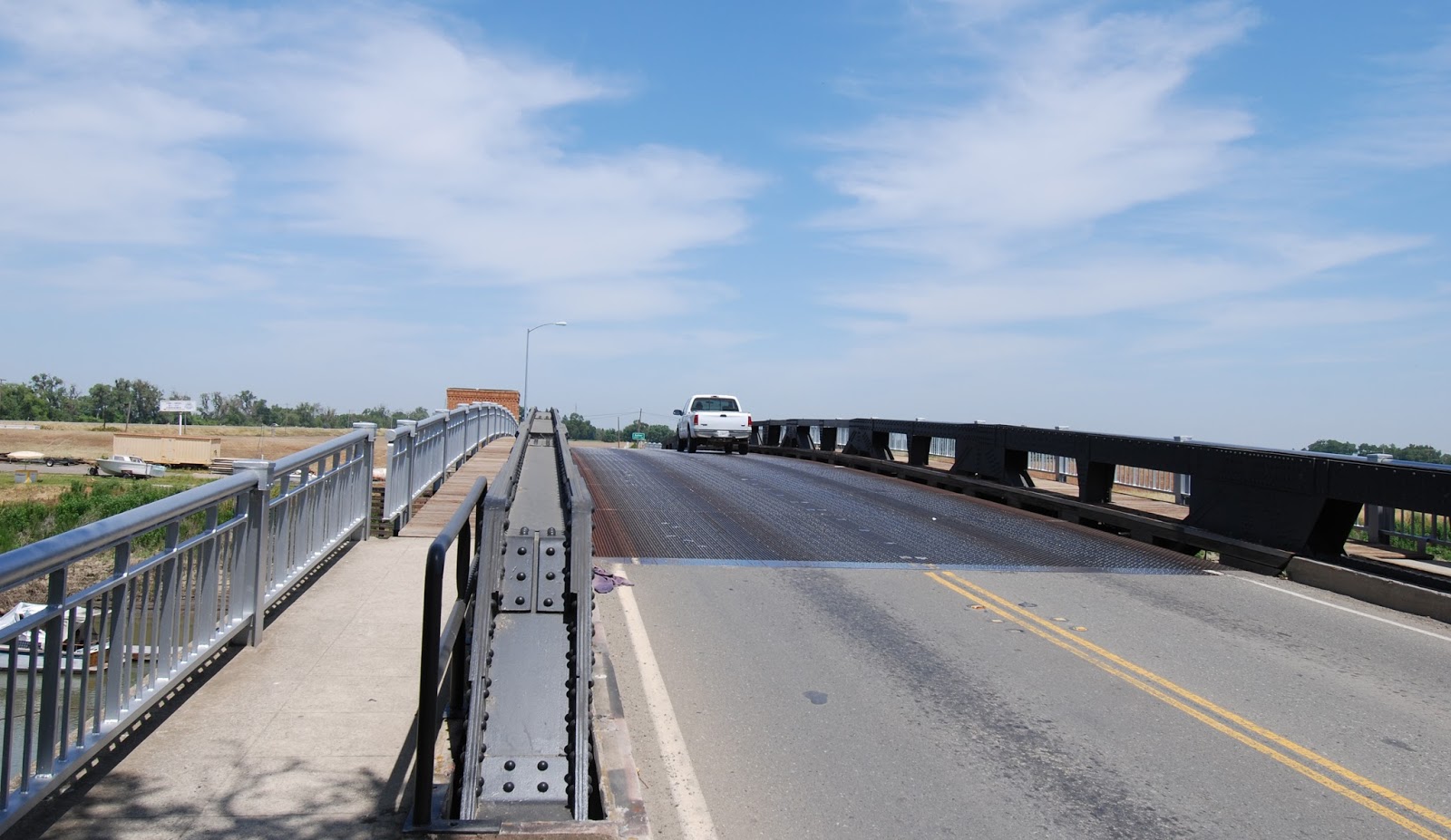 Bridge of the Week Movable Bridges Knights Landing Bridge (2)