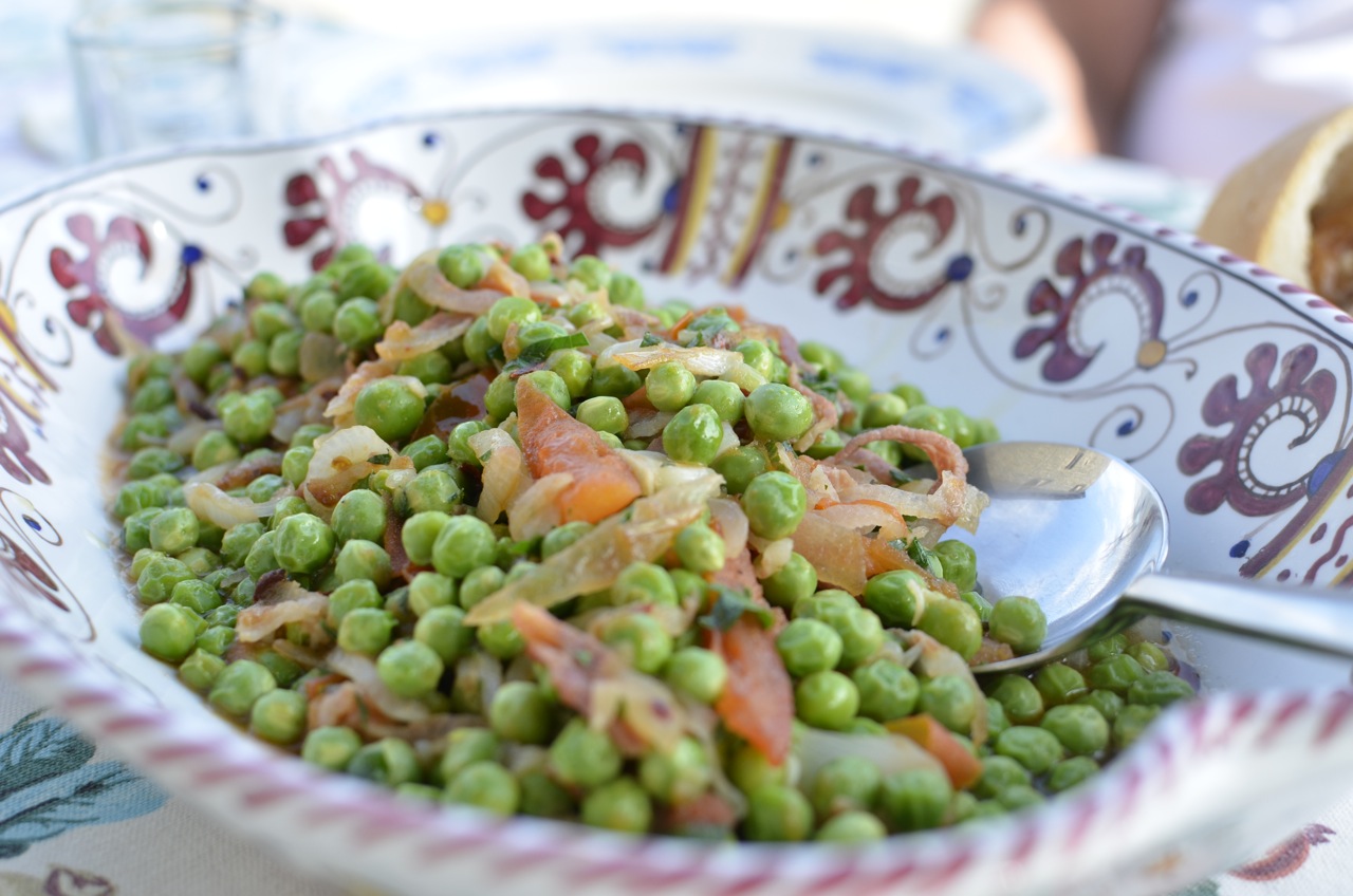 La Tavola Marche Recipe Box Spring Side Dish Peas & Pancetta