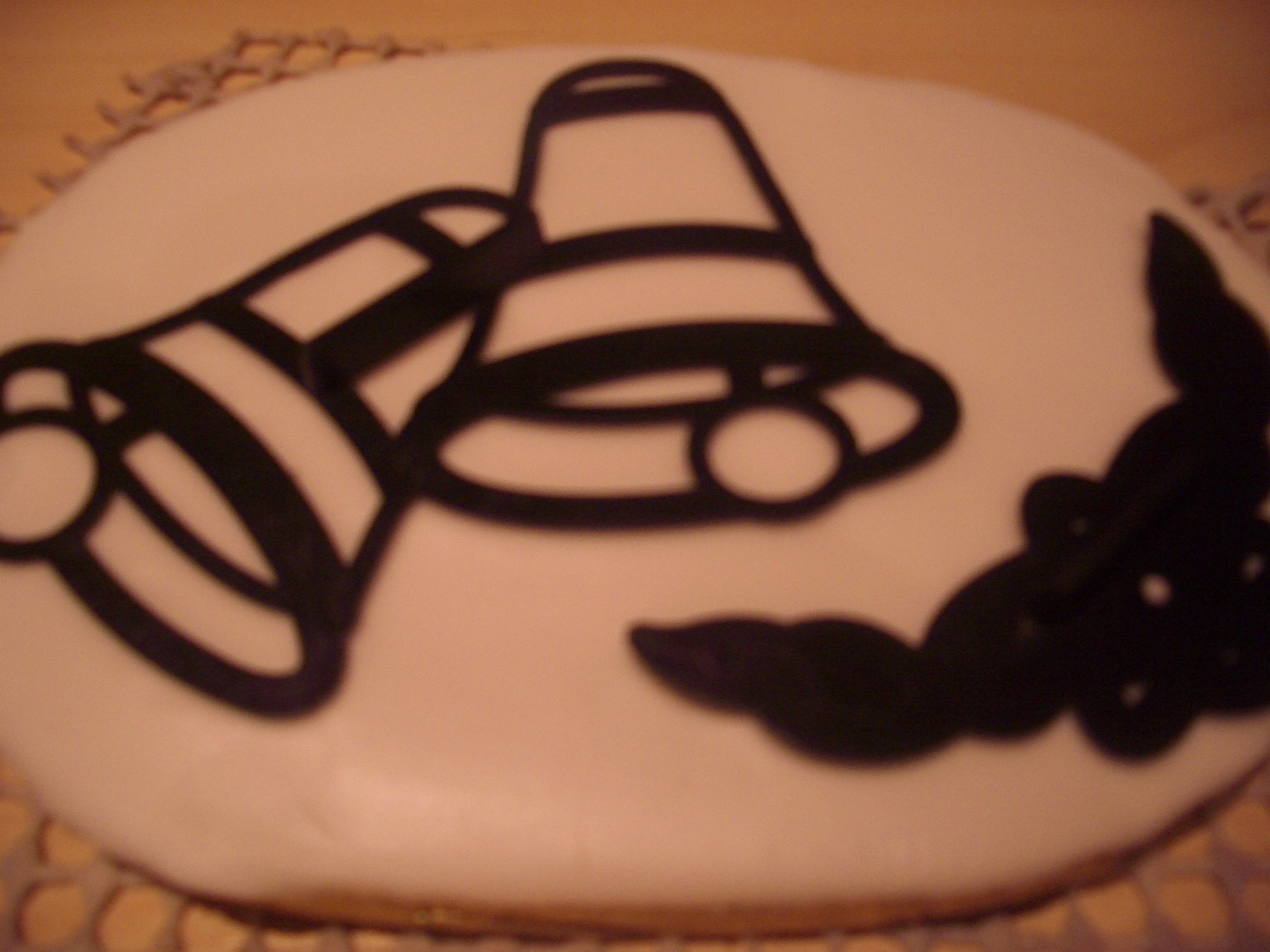 Caroline Makes Patchwork Cutters And Painting On Cakes
