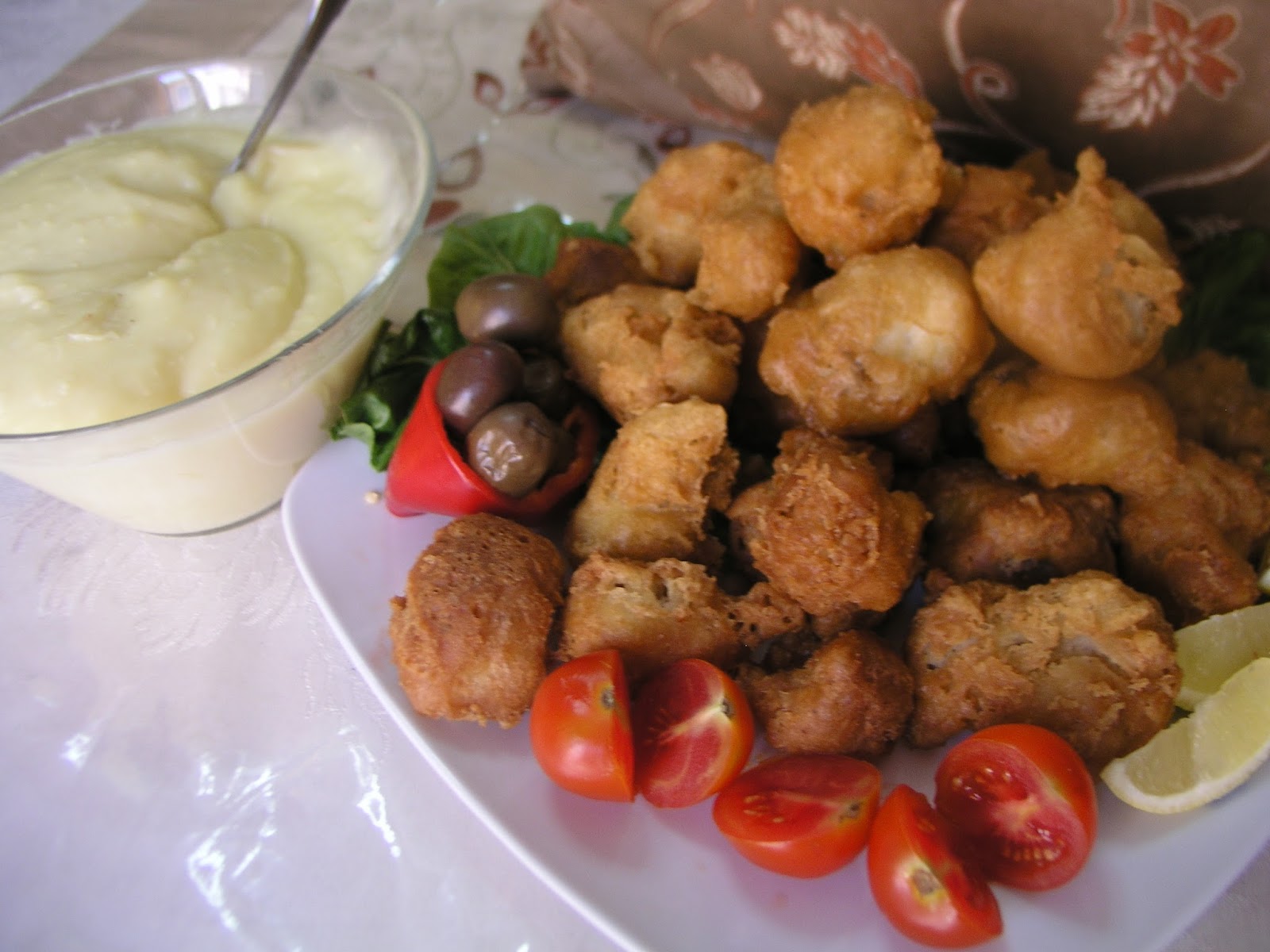 Momzcuisine Greek Garlic Potato Dip a.k.a Skordalia