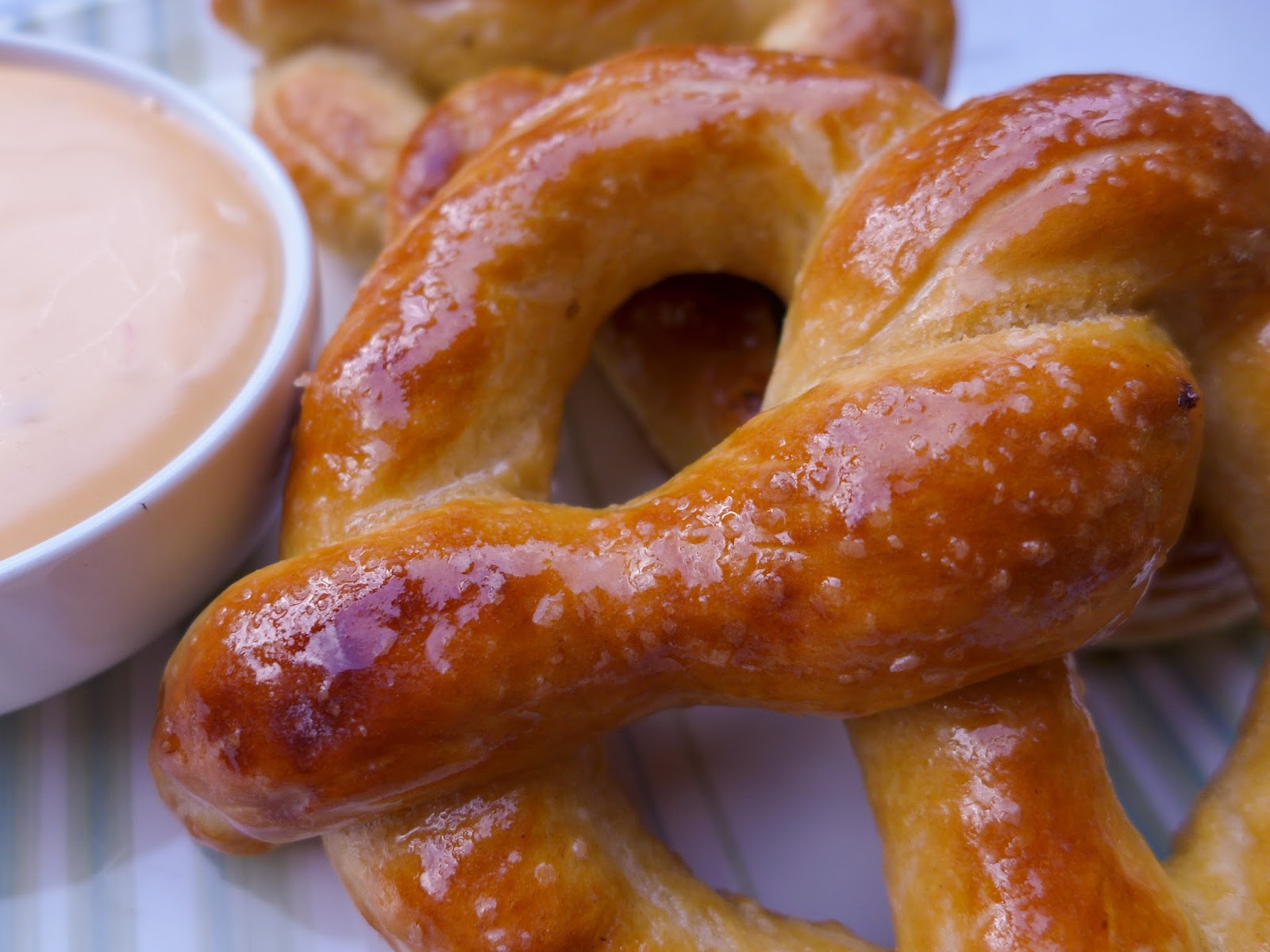 Dimples & Delights Auntie Anne's Soft Pretzels (Copycat)