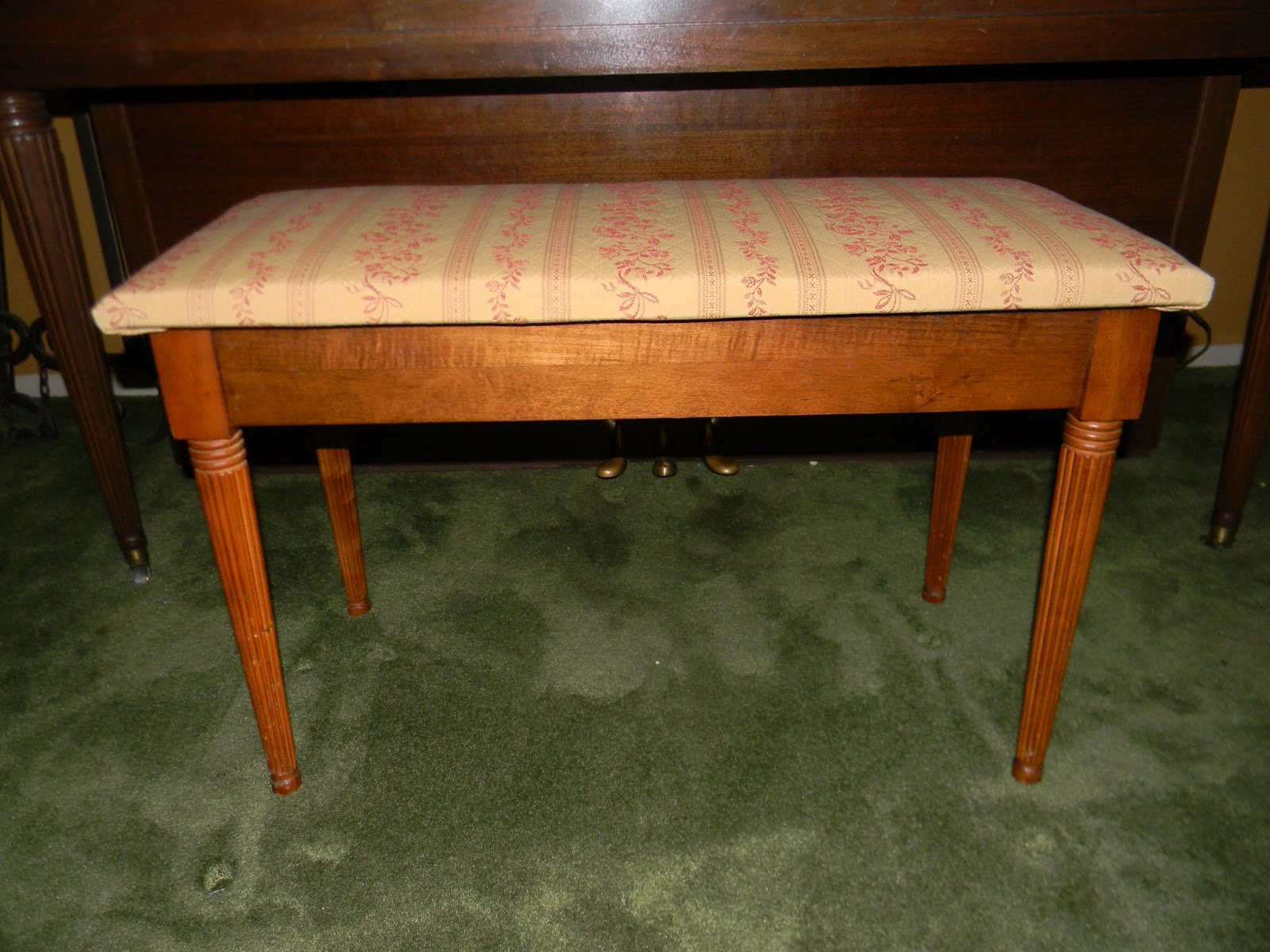 shelstring blog Quick Piano Bench Recover (tutorial)