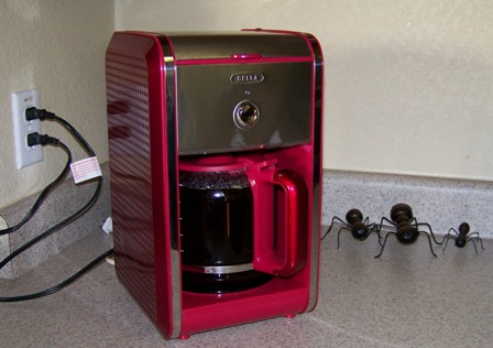 BELLA Dots Coffee Maker Review ~ Planet Weidknecht