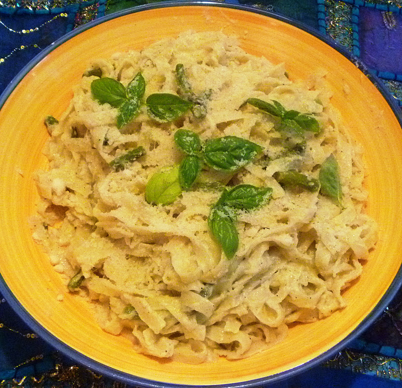 The Vegetarian Experience Lemon, Asparagus & Parmesan Pasta