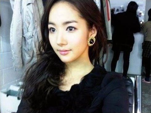 Park Min Young สวัสดีปีใหม่ด้วยภาพอันน่ารัก