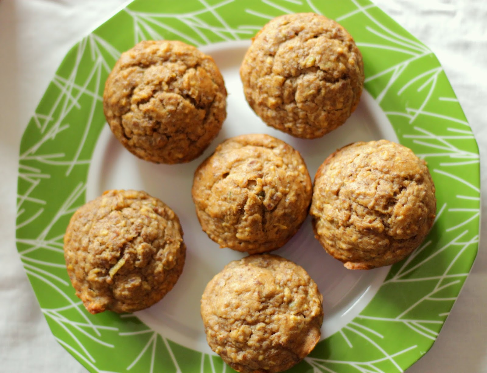 Brunch N' Cupcakes {Whole Wheat Flax Apple Muffins}