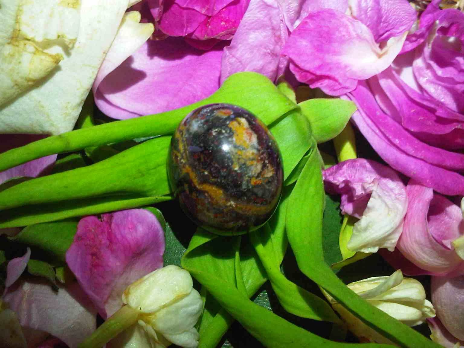 MUSTIKA SEDULUR PAPAT LIMO PANCER Pemaharan Benda MUSTIKA SEDULUR PAPAT LIMO PANCER Pemaharan Benda