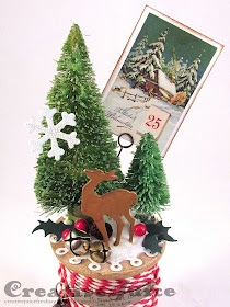 Lisa Hoel - Christmas Spools with Tim Holtz