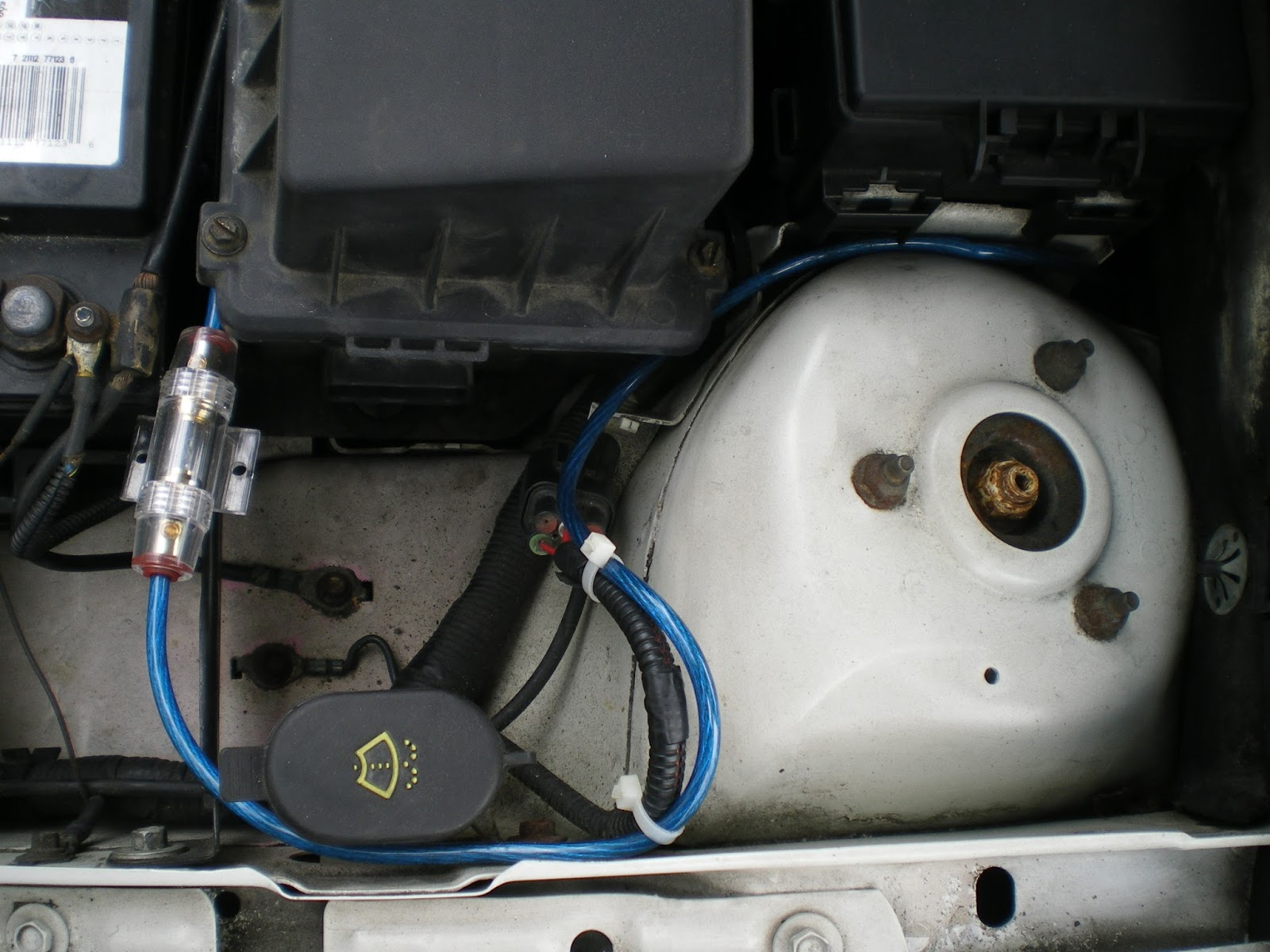 Installing Aftermarket Stereo System on a 00-03 Ford Focus: Installing