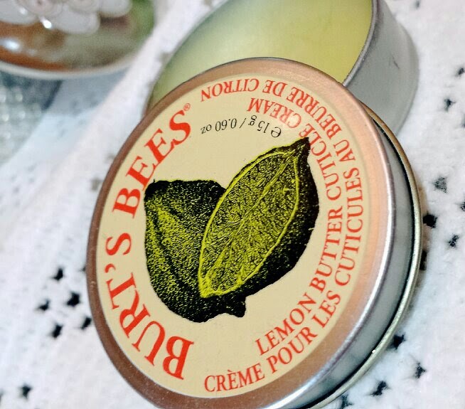 Beautifinous. Burt's Bees Lemon Butter Cuticle Cream