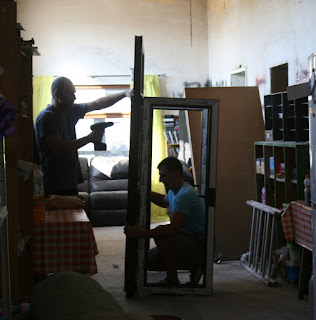 Assembling the big windows for the top corridor Assembling the big windows for the top corridor