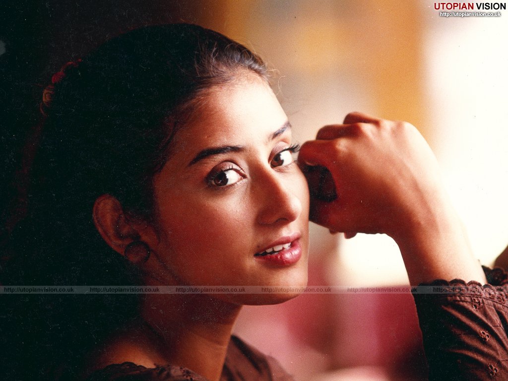 manisha koirala hot sex videos jennifer love hewitt boob grab