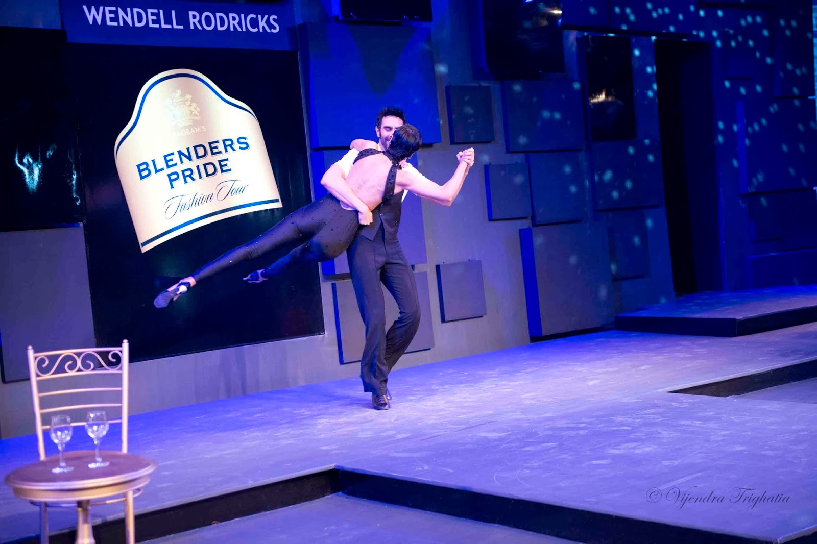 Sandip Soparrkar, Jesse Randhawa Dance Performance, Seagram’s Blenders Pride Fashion Tour