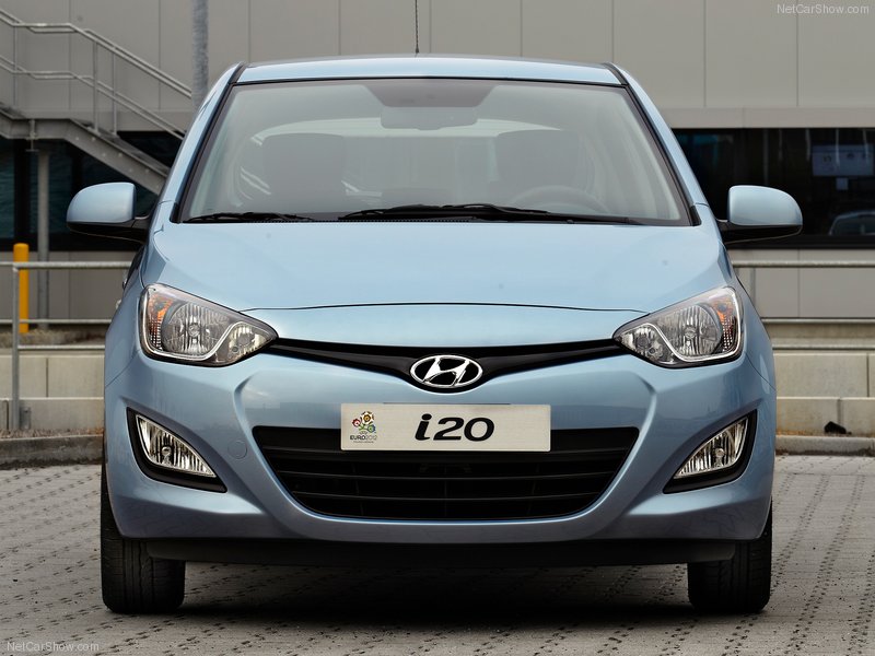 Car To Ride 13 Hyundai I Review Price Interior Exterior