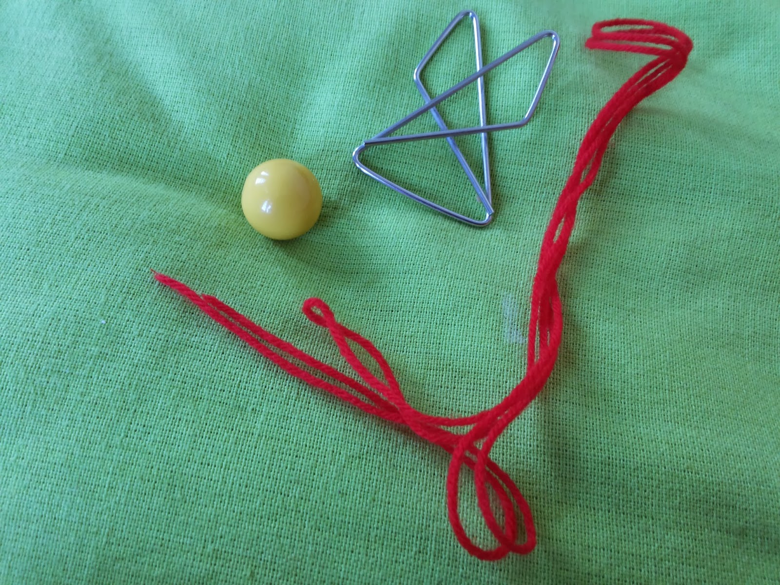 A Woman Of Process DIY (Christmas) Décor Easy paperclip angels