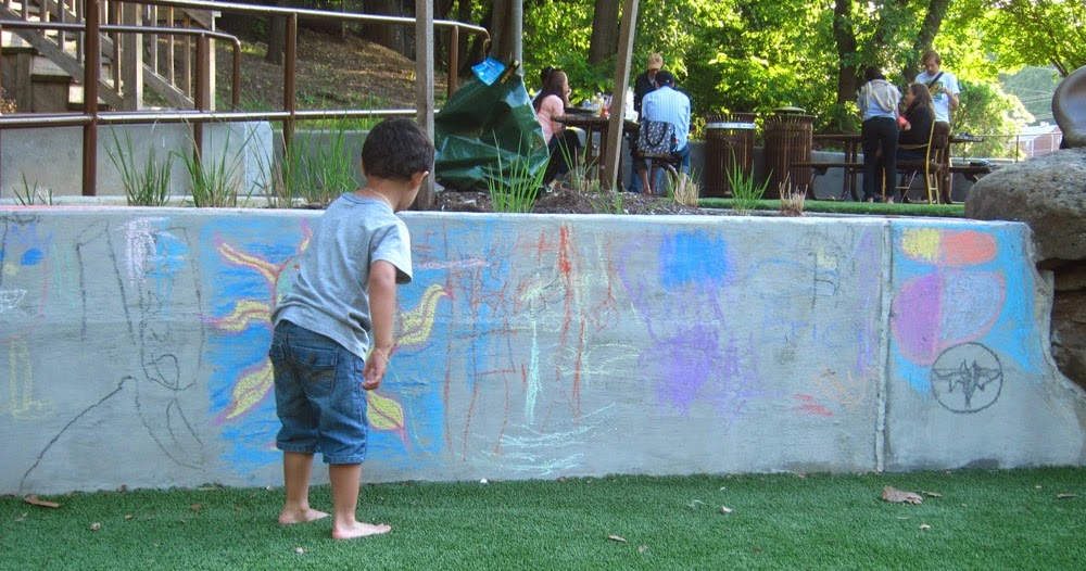 Ode Street Tribune Rosslyn offers good opportunities for young artists