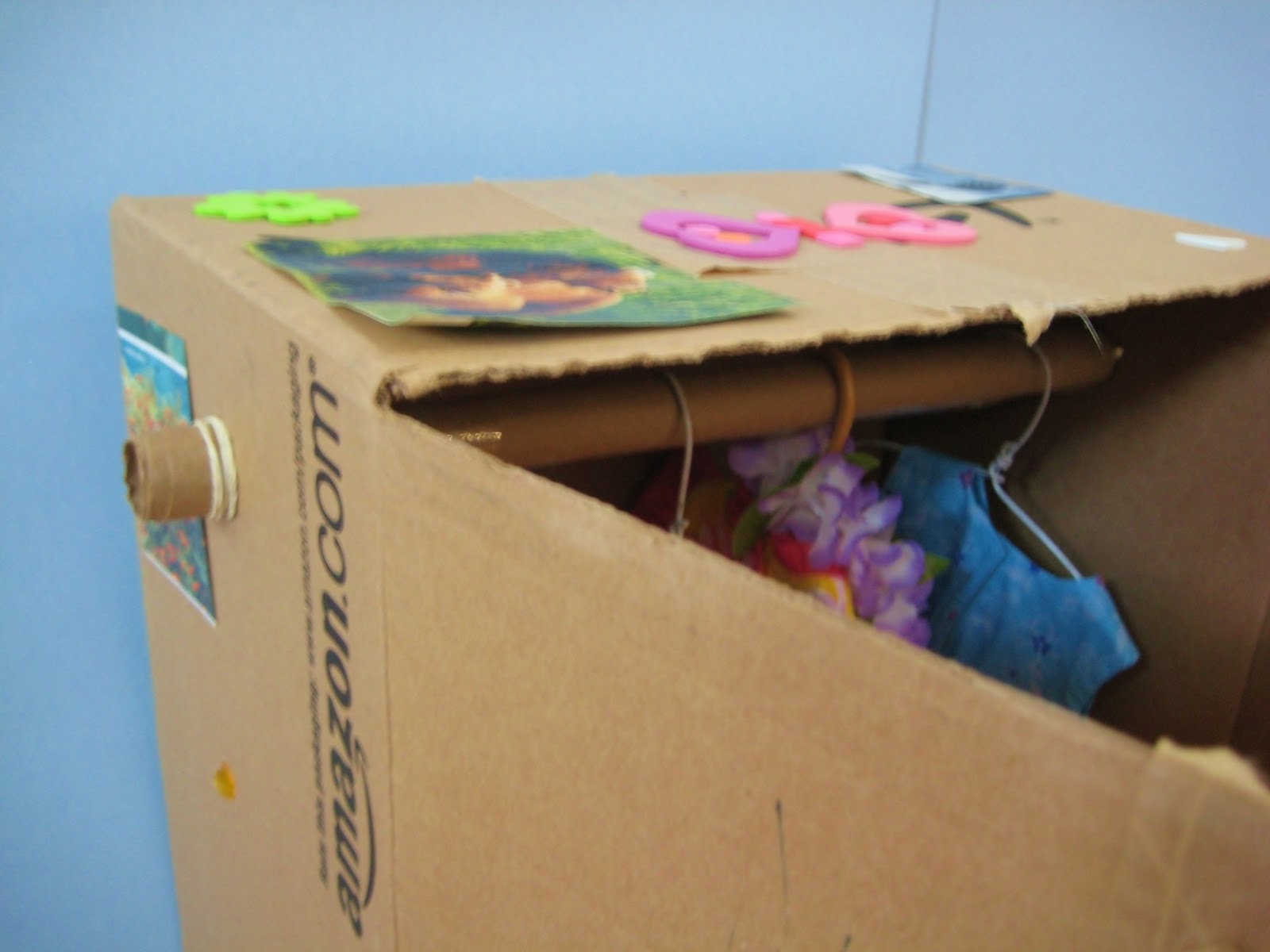 4 Crazy Kings Kids Craft How To Make A Quick Doll Closet