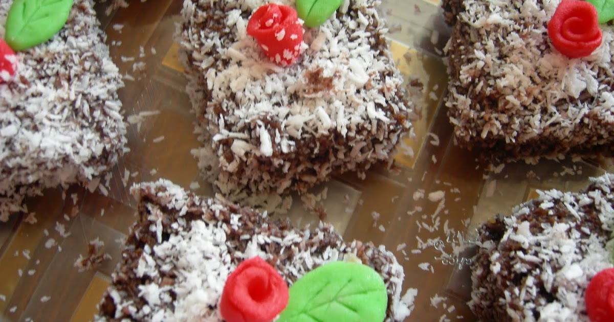 PASTAELİ LAMINGTON KEKİ