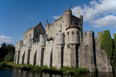"Gravensteen (Gent) MM" by Maros. Licensed under CC BY-SA 3.0 via Wikimedia Commons - https://commons.wikimedia.org/wiki/File:Gravensteen_(Gent)_MM.jpg#/media/File:Gravensteen_(Gent)_MM.jpg