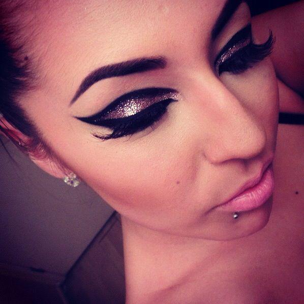 Makeup by Starrly Glitter CatEye