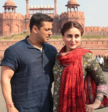 Salman Khan Bajrangi Bhaijaan Aaj Ki Party Video Song | India Tube