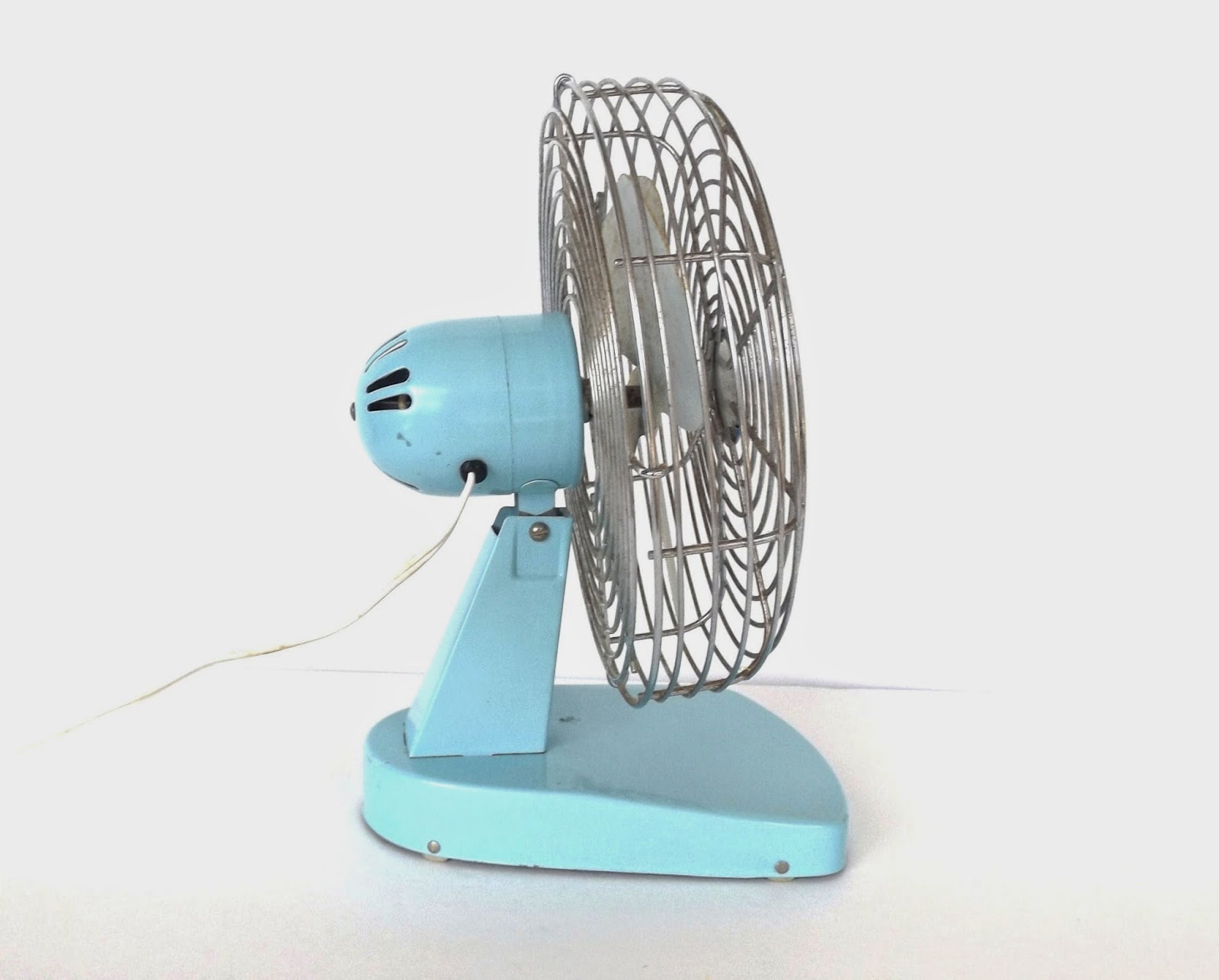Still Stunning Vintage Resale Superior Electric Aqua Table Top Vintage