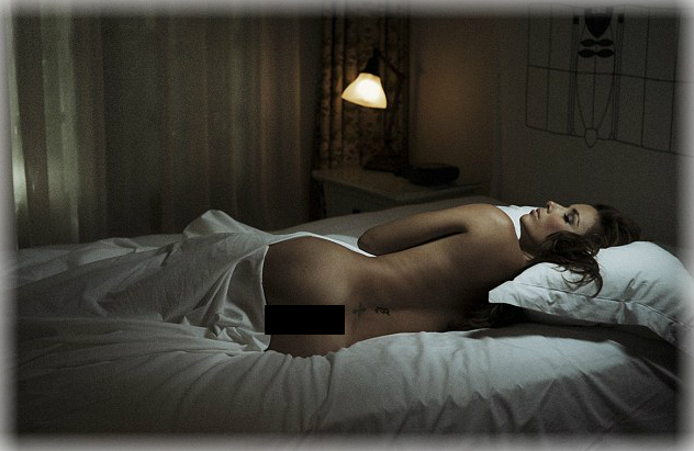 Eva Longoria muestra espalda desnuda Eva Longoria muestra espalda desnuda