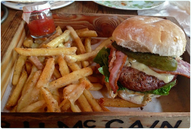 The Oast House, Manchester - Burger