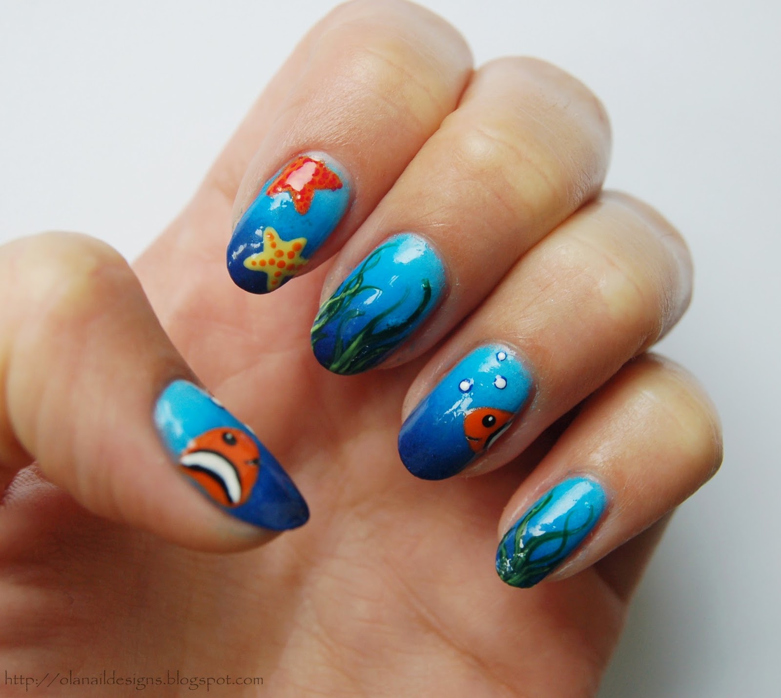 Ola nail designs morskie paznokcie