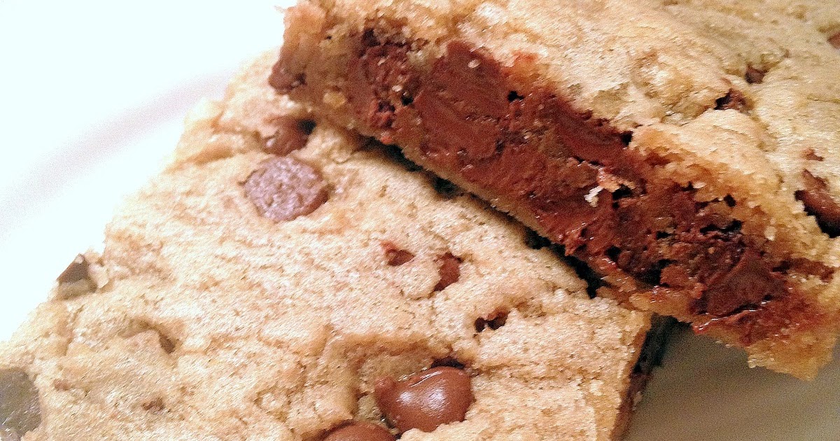! Rich Thick & Chewy Chocolate Chip Cookie Bars